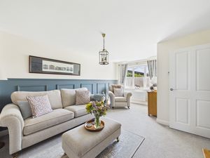 Lounge- click for photo gallery
